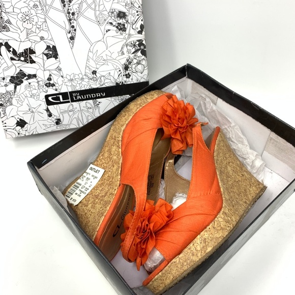 CL By Laundry Orange Flower Heels 8M - Picture 4 of 5